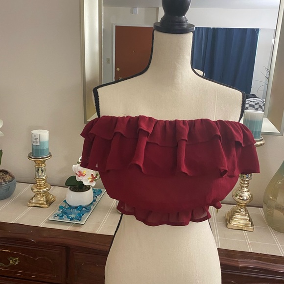 💕☀️Shein Red Tie Shoulder Frill Trim crop top💕☀️ - Picture 3 of 6